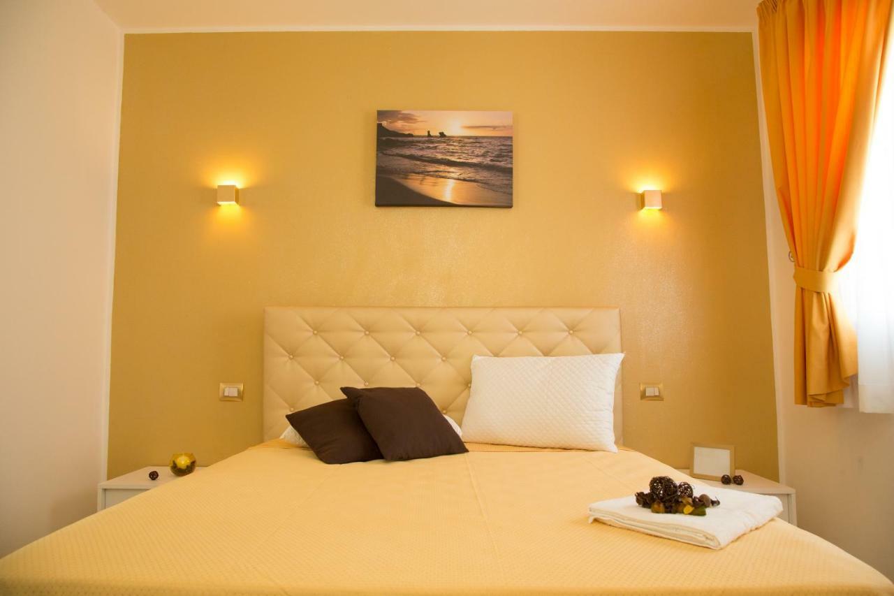 Charm Terrasini